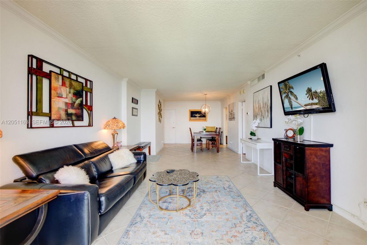 2501 S Ocean Dr , Unit 828, Hollywood, FL 33019 Photo