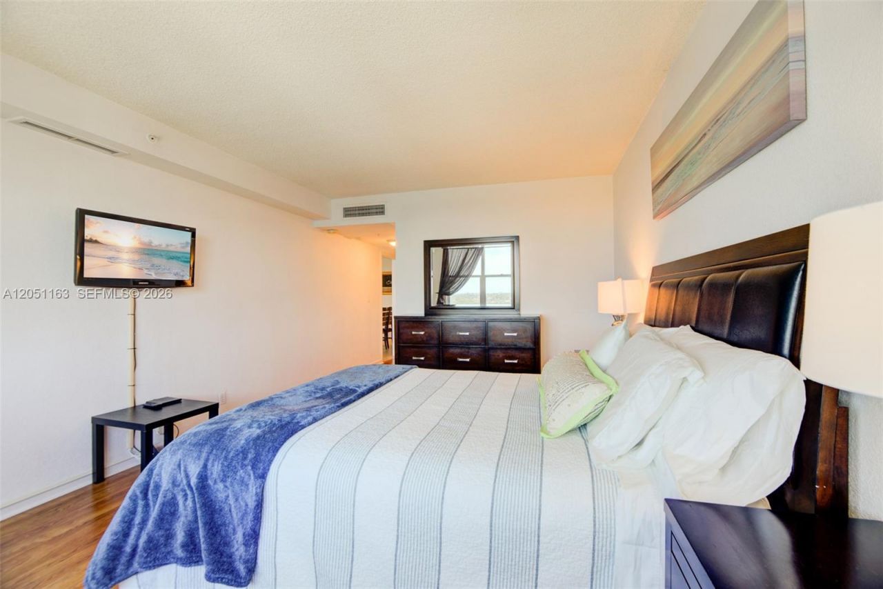 2501 S Ocean Dr , Unit 828, Hollywood, FL 33019 Photo