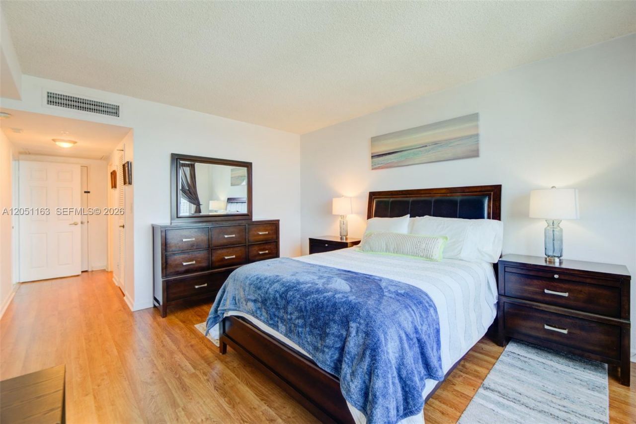 2501 S Ocean Dr , Unit 828, Hollywood, FL 33019 Photo