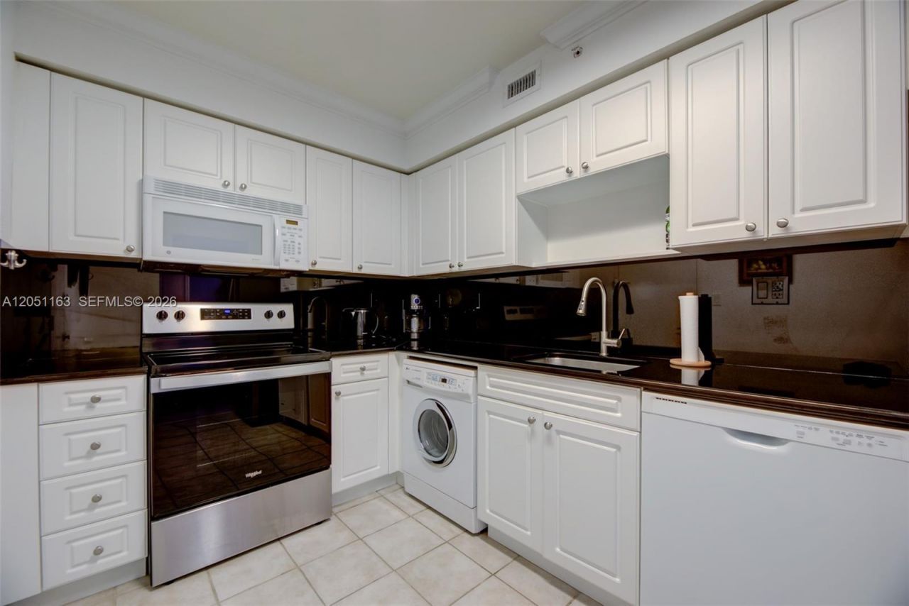 2501 S Ocean Dr , Unit 828, Hollywood, FL 33019 Photo