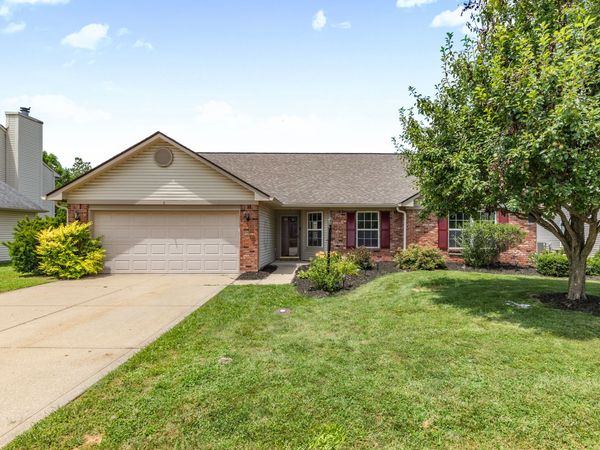 321 Brooks Bend, Brownsburg, IN 46112