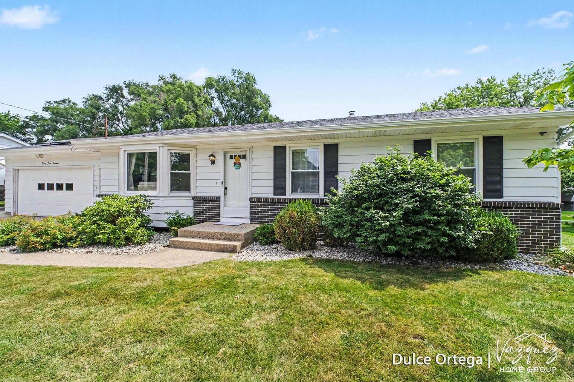 2700 Pohens Avenue Nw, Grand Rapids, MI 49544 Main Photo