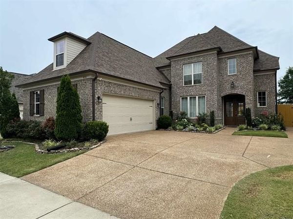 4726 EMMAS CIR E, Collierville, TN 38017