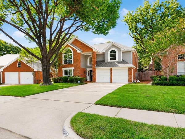 3400 Paint Brush Lane, Bedford, TX 76021