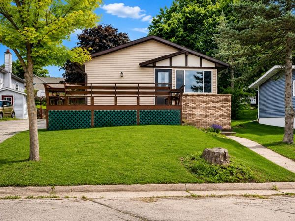 206 S Garfield Street, Barneveld, WI 53507