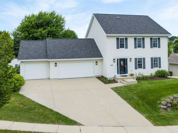 1208 Temple Drive, Mount Horeb, WI 53572