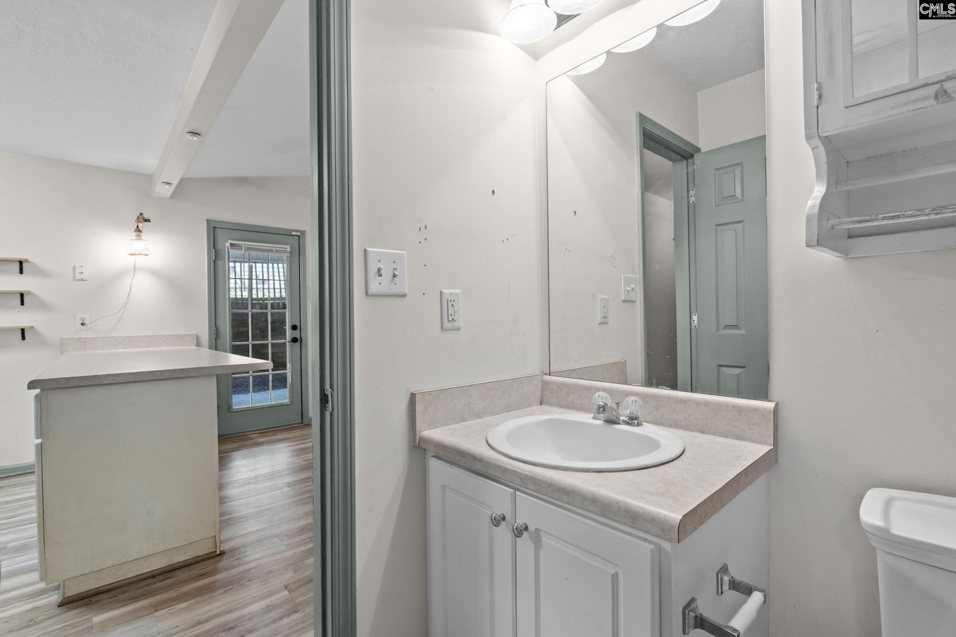 211 Philmont Drive  Photo 22