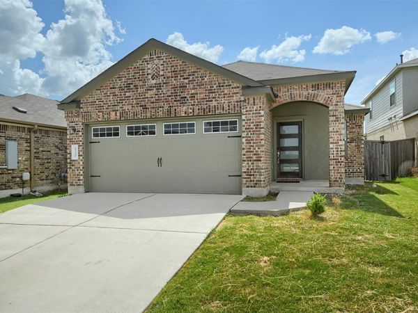 120 Milliner LOOP, Hutto, TX 78634