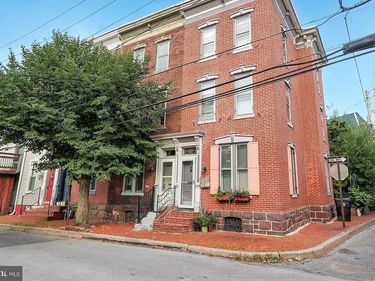 119 CONOY STREET, HARRISBURG, PA 17104