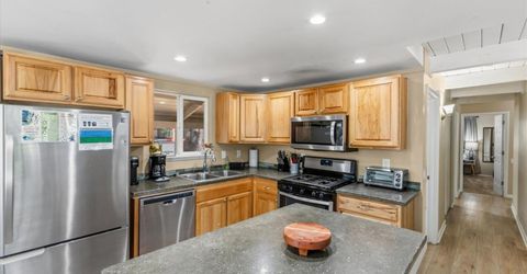 1940 Apache Avenue, South Lake Tahoe, CA 96150 Photo