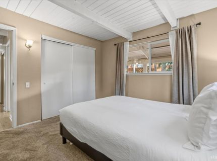 1940 Apache Avenue, South Lake Tahoe, CA 96150 Photo