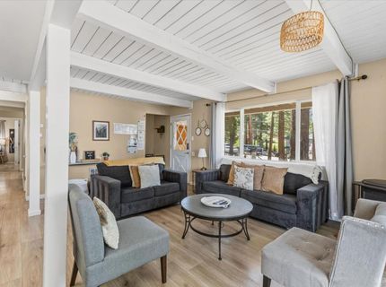 1940 Apache Avenue, South Lake Tahoe, CA 96150 Photo
