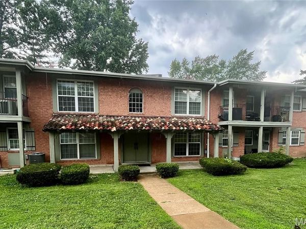 8736 Santa Bella Drive, Unit G, Hazelwood, MO 63042