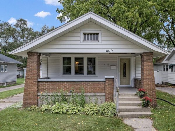 1819 Nelson Avenue SE, Grand Rapids, MI 49507