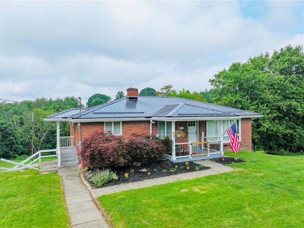 18 John Drive, Burgettstown, PA 15021