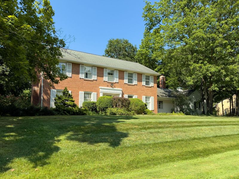 6010 Forestview Drive, Columbus, OH 43213 Photo 4