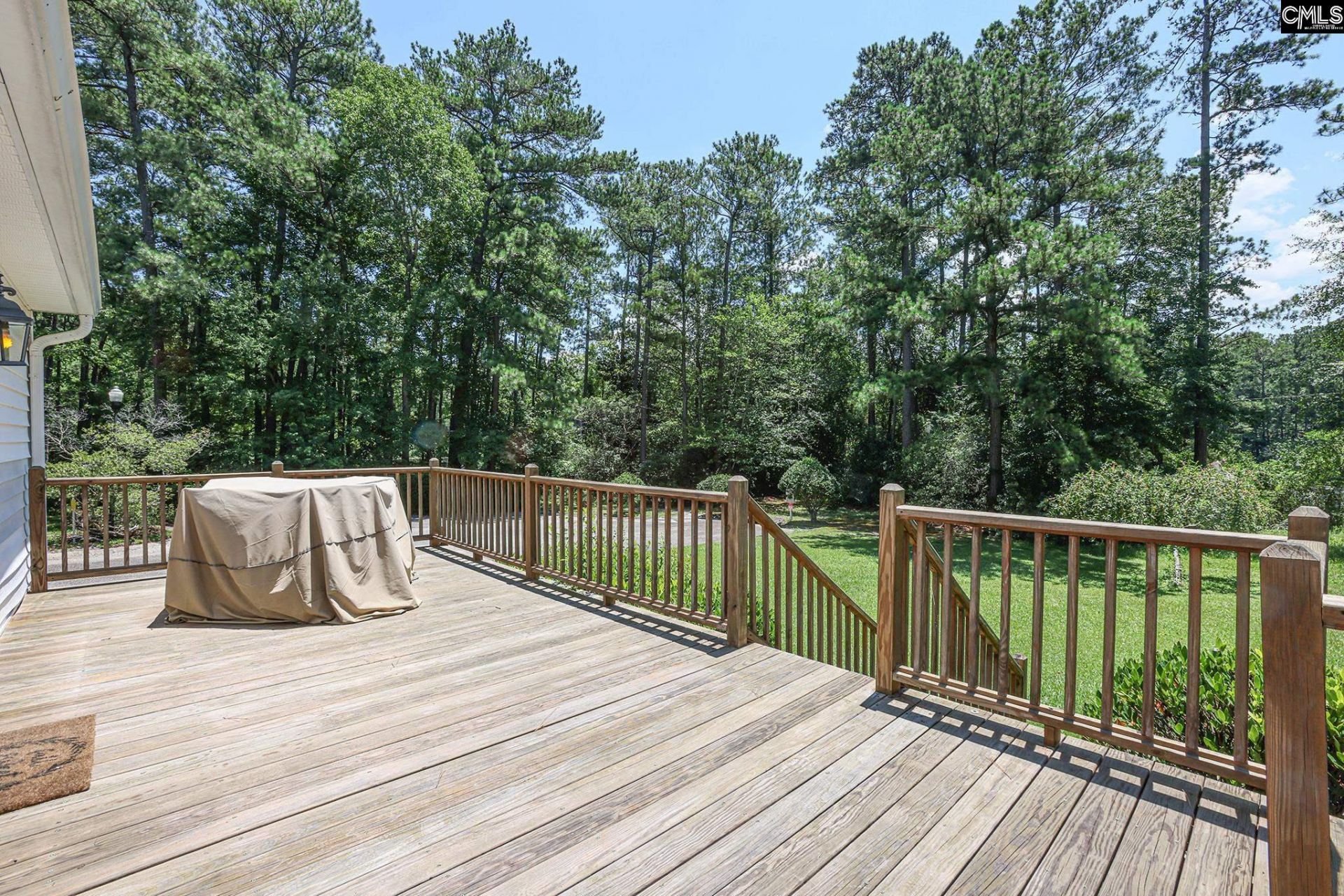 76 N Lake Pointe Drive  Photo 12