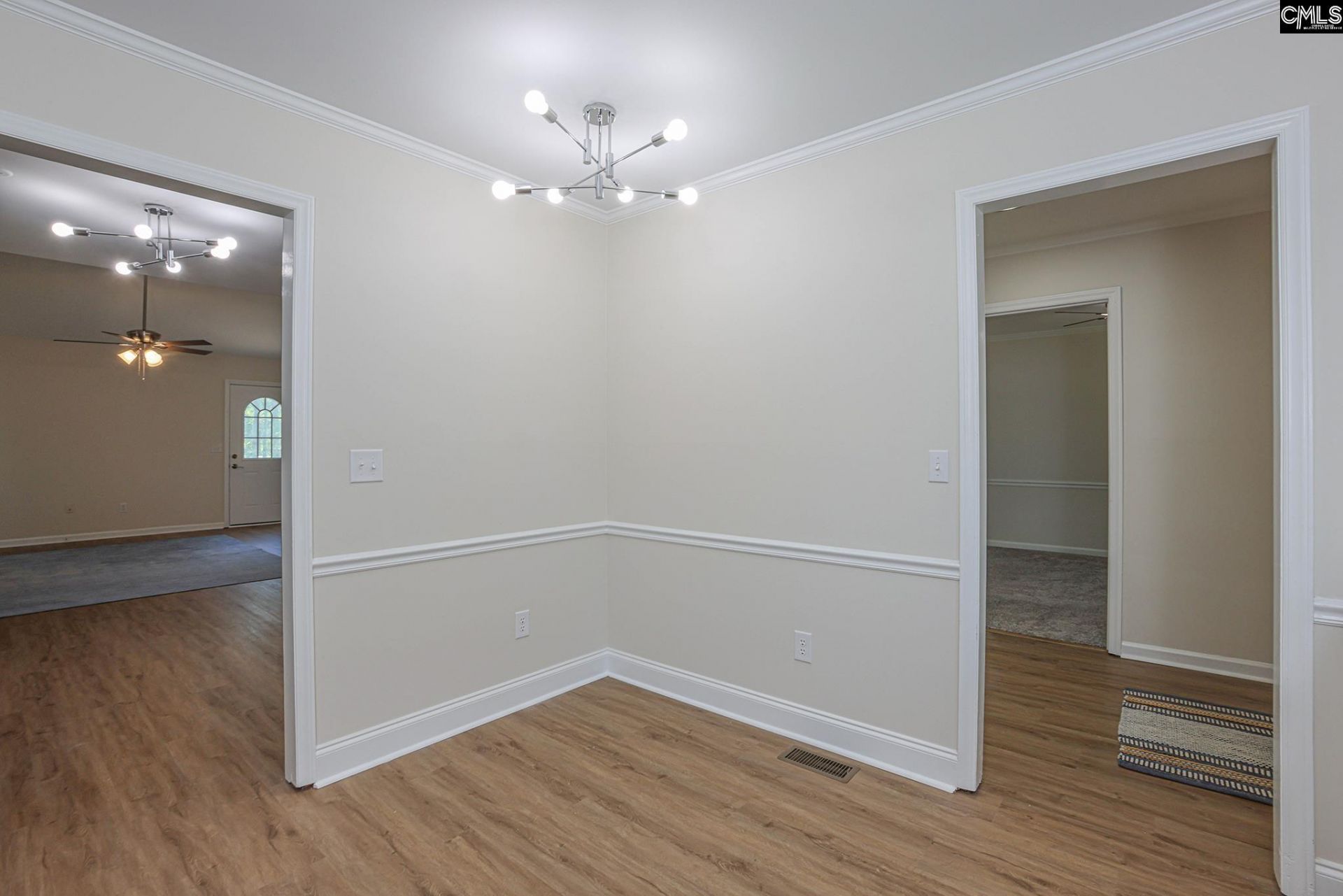 76 N Lake Pointe Drive  Photo 18