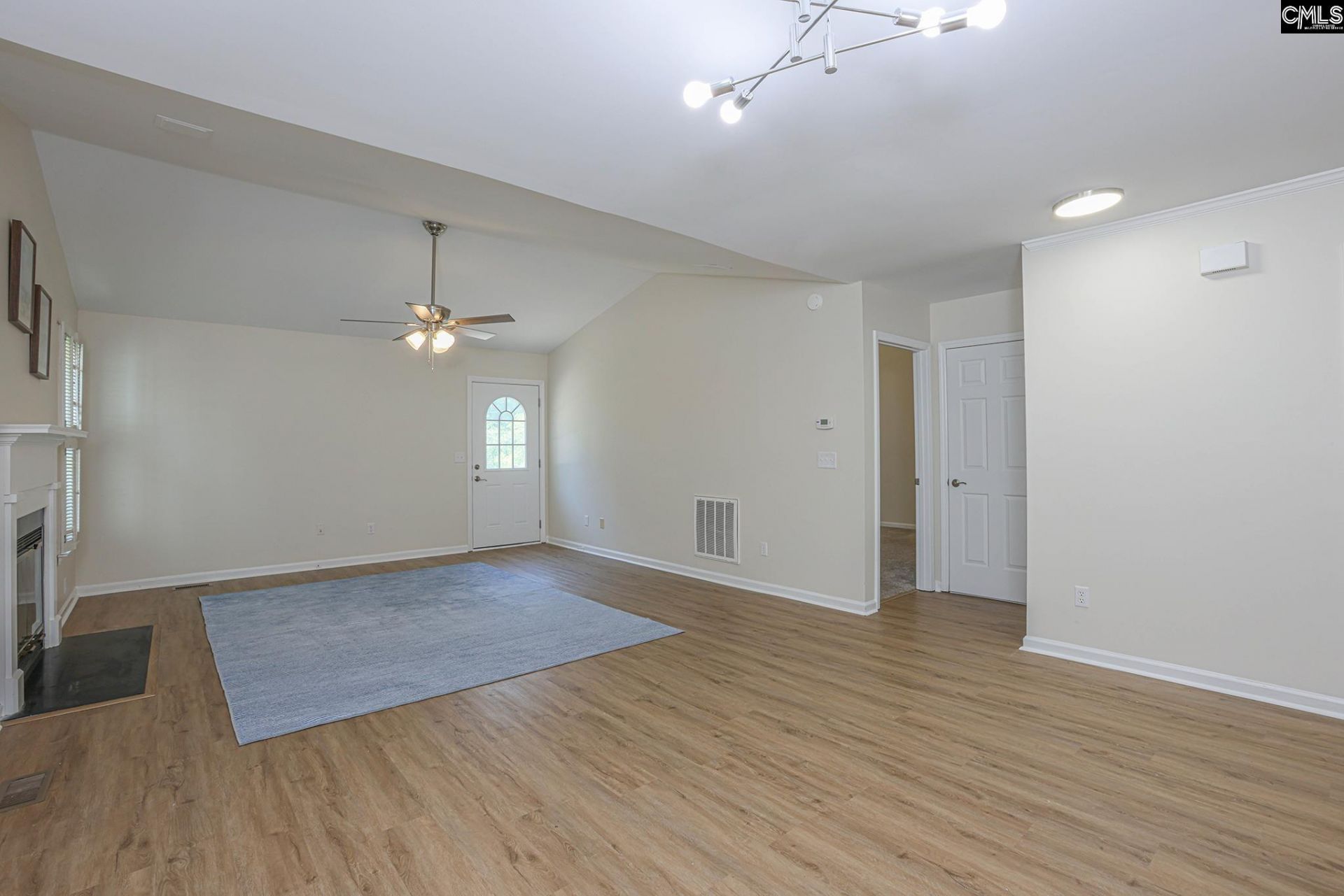 76 N Lake Pointe Drive Photo 20