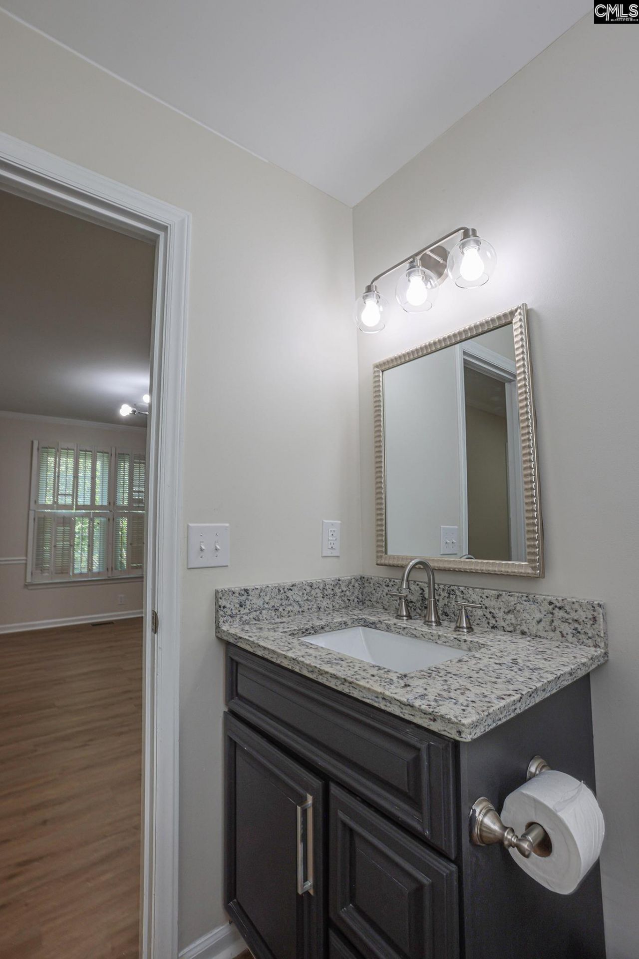 76 N Lake Pointe Drive Photo 31