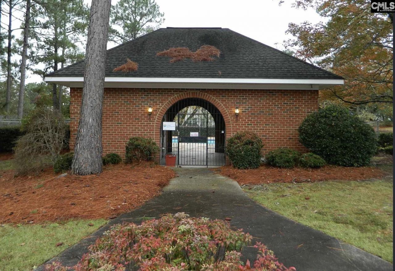 76 N Lake Pointe Drive Photo 36