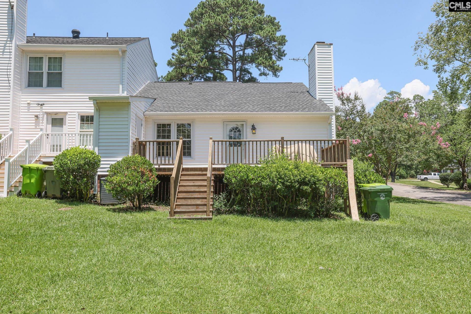 76 N Lake Pointe Drive  Photo 7