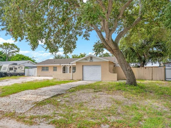 537 MELODY CIRCLE, SARASOTA, FL 34237