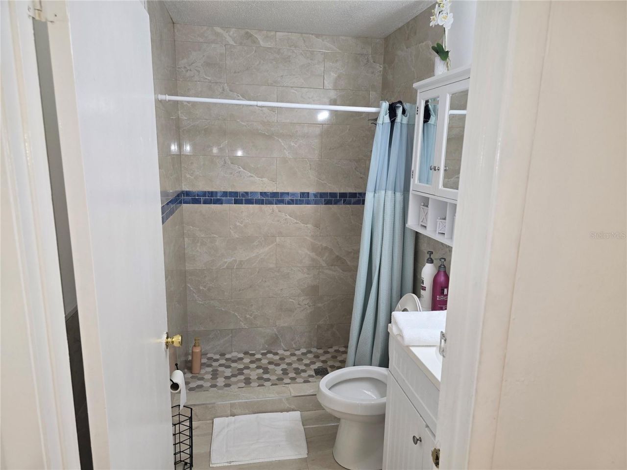 537 Melody Circle, Sarasota, FL 34237 Photo