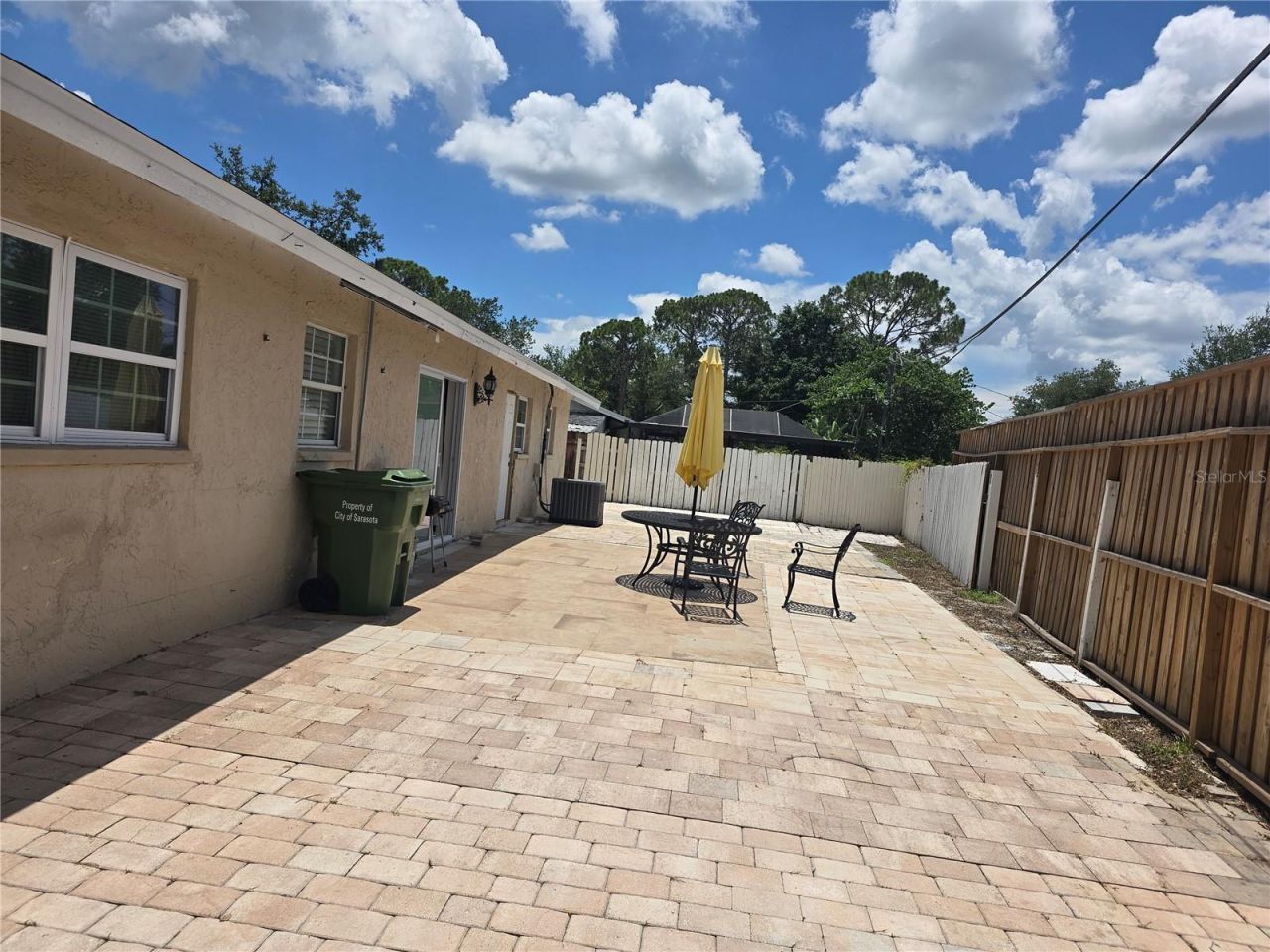 537 Melody Circle, Sarasota, FL 34237 Photo