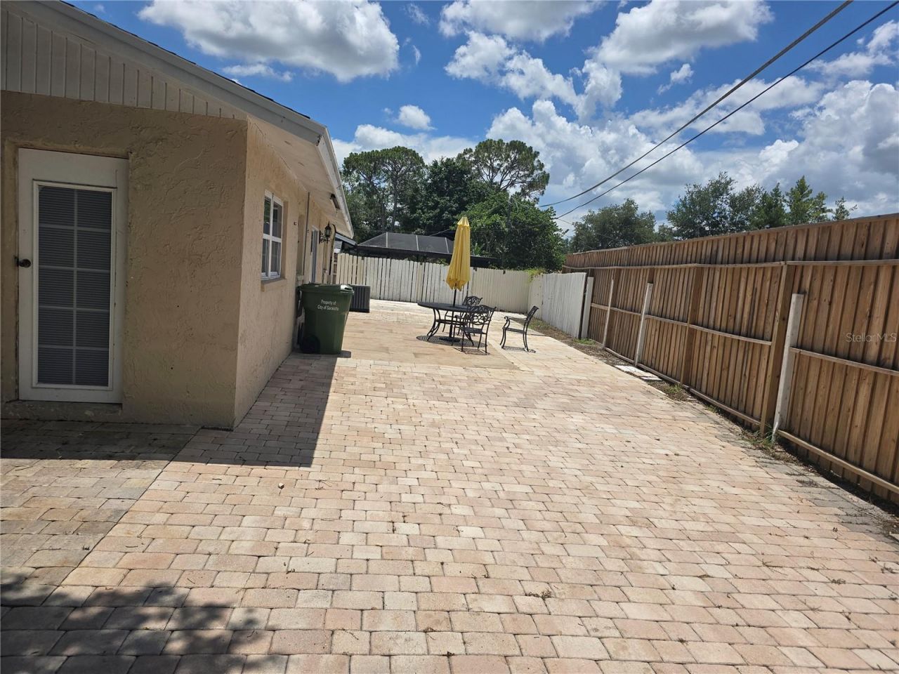 537 Melody Circle, Sarasota, FL 34237 Photo