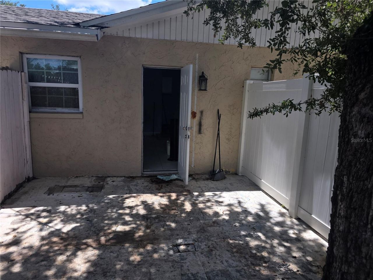 537 Melody Circle, Sarasota, FL 34237 Photo