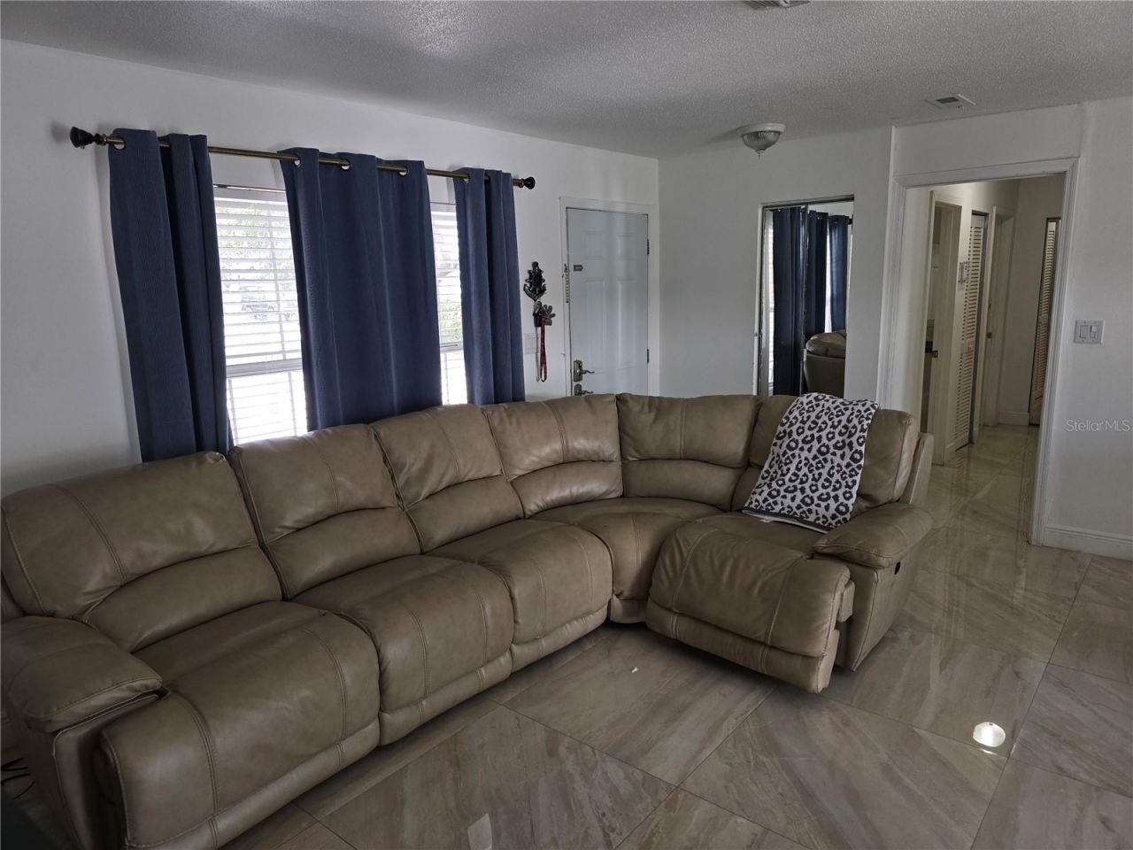 537 Melody Circle, Sarasota, FL 34237 Photo
