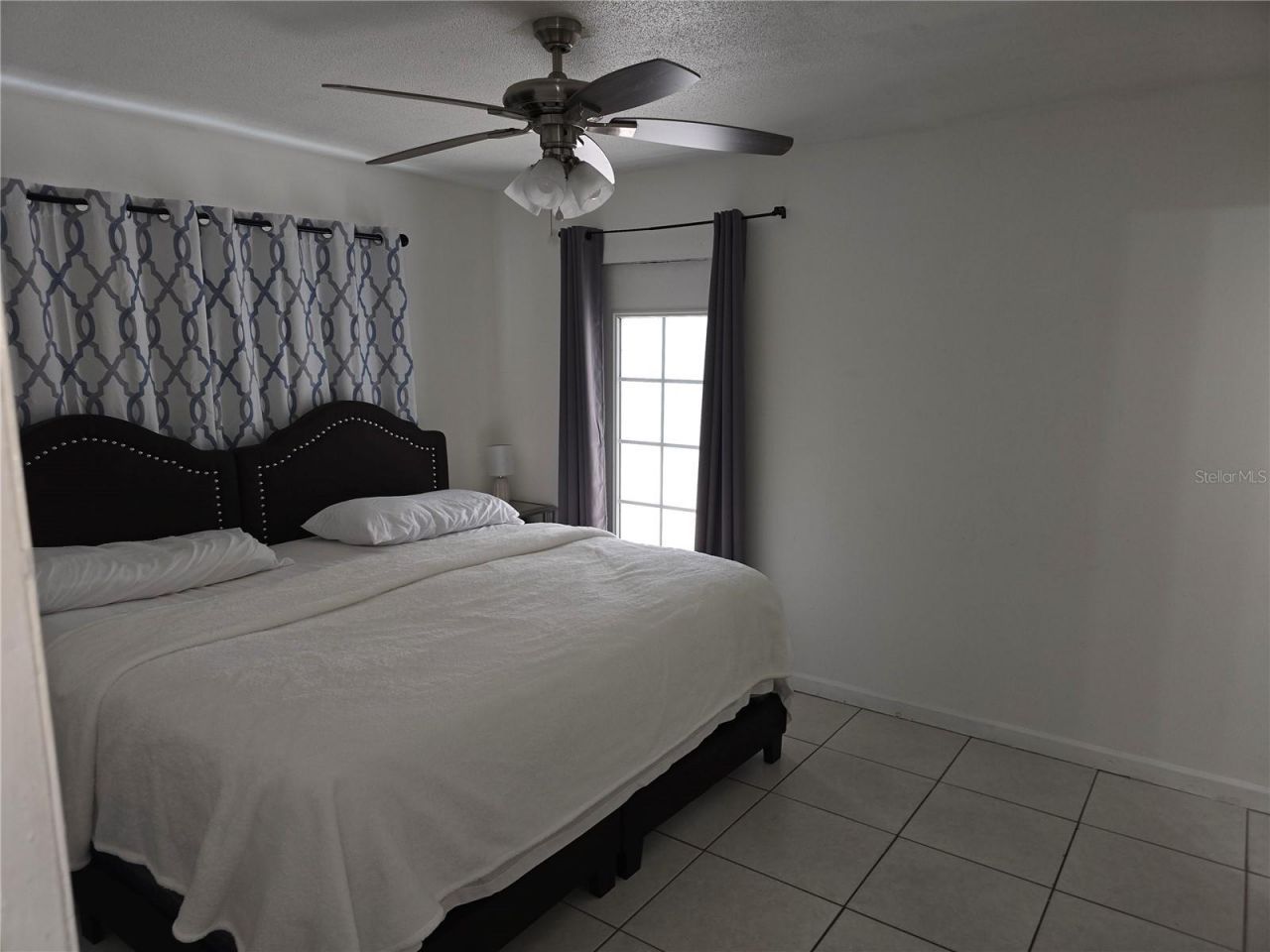 537 Melody Circle, Sarasota, FL 34237 Photo