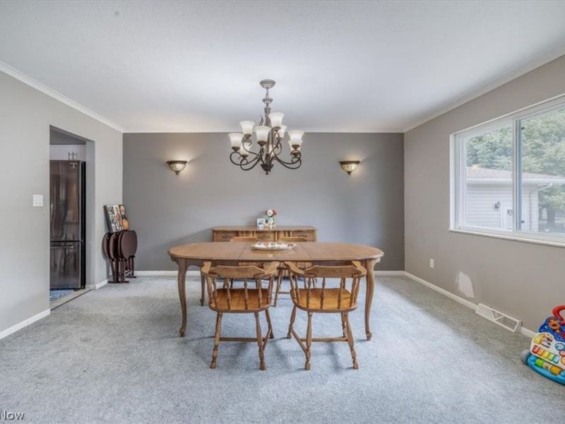 6966 Anthony Lane, Parma Heights, OH 44130 Photo 6