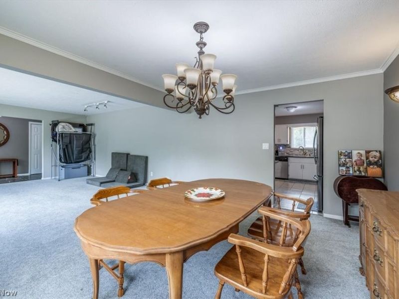 6966 Anthony Lane, Parma Heights, OH 44130 Photo 7