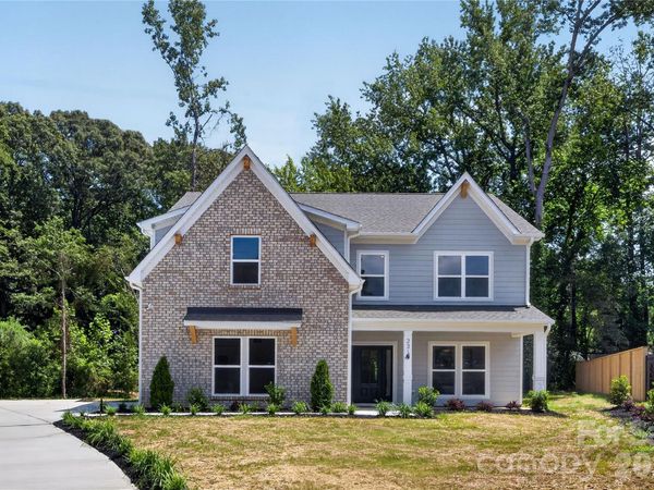 2316 Chateau Court, Matthews, NC 28105