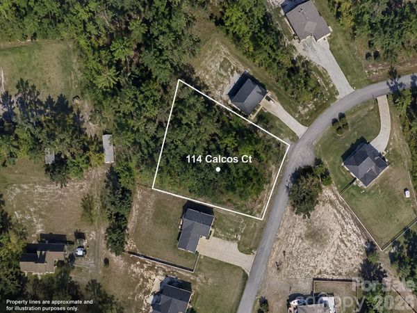 114 Calcos Court, Holly Ridge, NC 28445