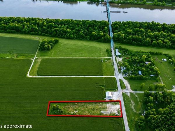 1059 State Route 16, Eldred, IL 62027