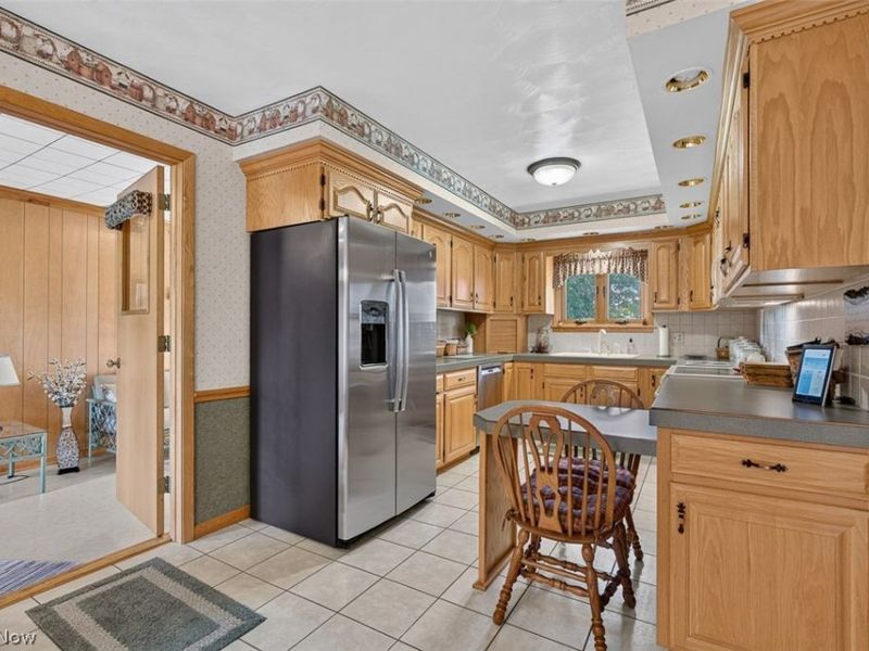 9015 Mapleton Street SE, East Canton, OH 44730 Photo 13