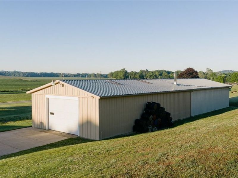 9015 Mapleton Street SE, East Canton, OH 44730 Photo 5
