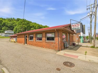 130 W Lisbon Street, Waynesburg, OH 44688