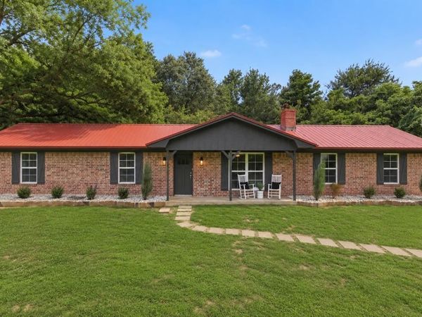 898 Farm Road 21 , Mount Vernon, TX 75457