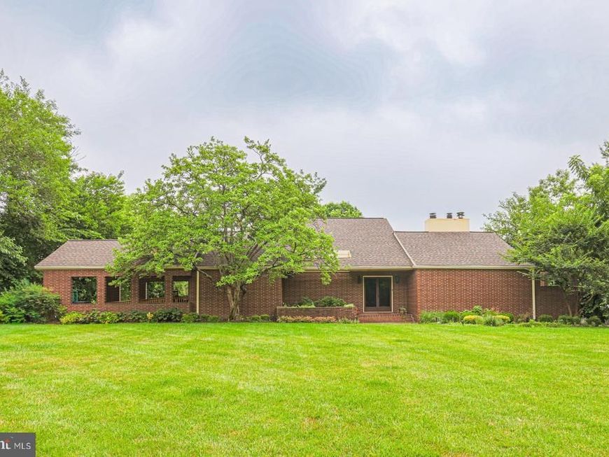 3409 Labyrinth Road, Baltimore, MD 21215 Main Photo