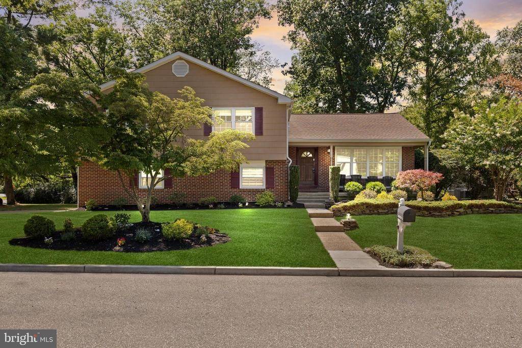 7 Andrew Lane, Cherry Hill, NJ 08003 Main Photo