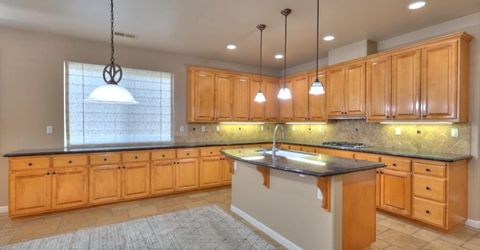 565 Bodeson Ct, Ripon, CA 95366 Photo