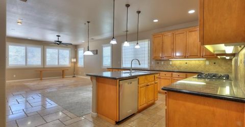 565 Bodeson Ct, Ripon, CA 95366 Photo