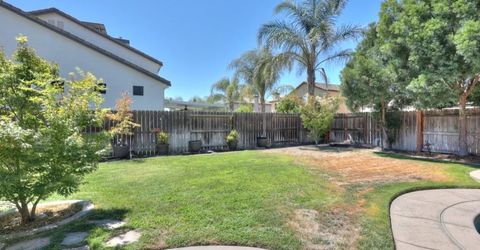 565 Bodeson Ct, Ripon, CA 95366 Photo