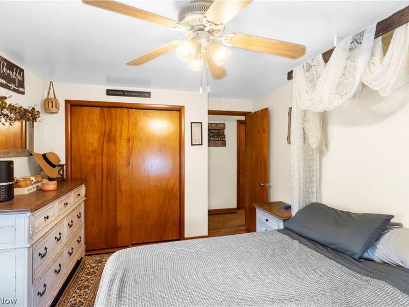 27 E Friend Street, Columbiana, OH 44408 Photo 12
