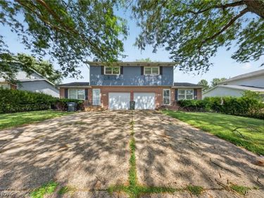 134-136 Brookfield Street, Louisville, OH 44641