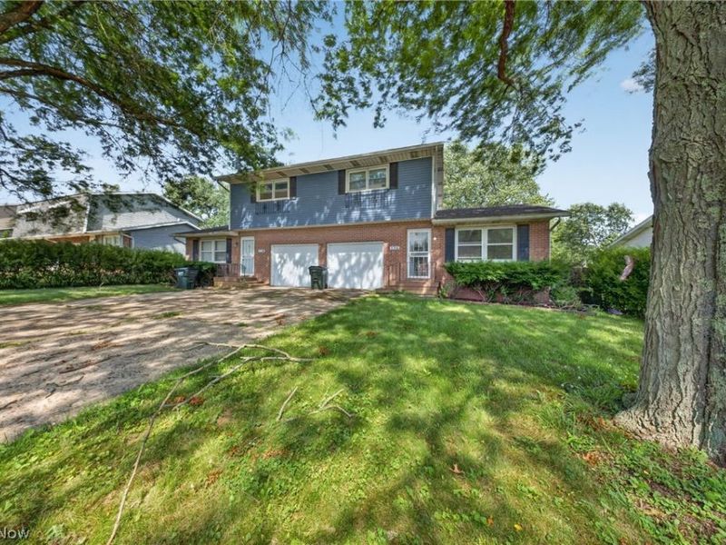 134-136 Brookfield Street, Louisville, OH 44641 Photo 2